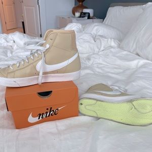 Nike Blazer Mid '77 Women's Shoe 7.5